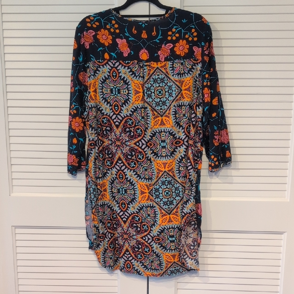 Fig and Flower Multicolor Floral Blouse Size XL - Picture 3 of 7